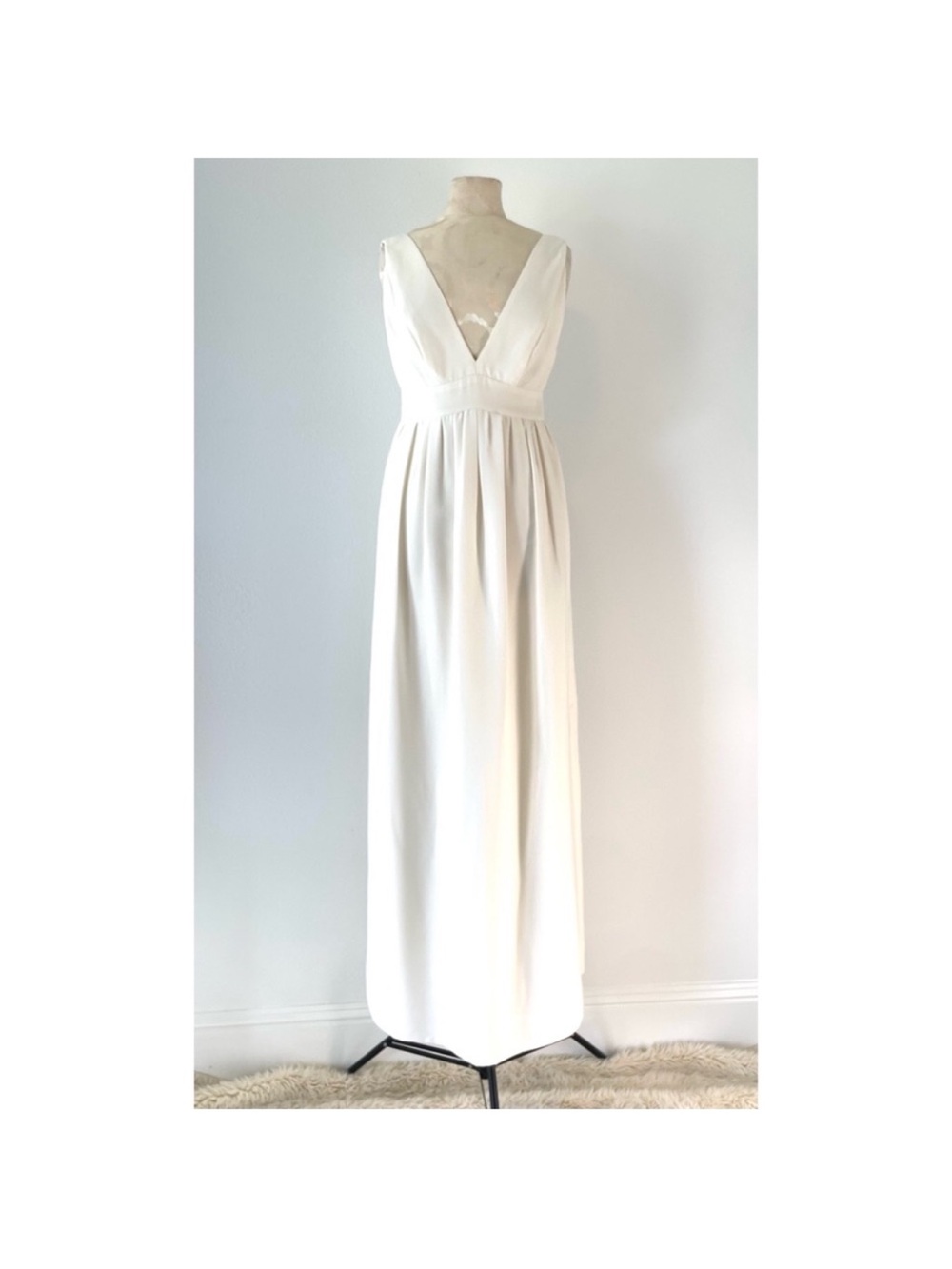 NWT JILL Jill Stuart Double Deep V Long Dress White Size 4